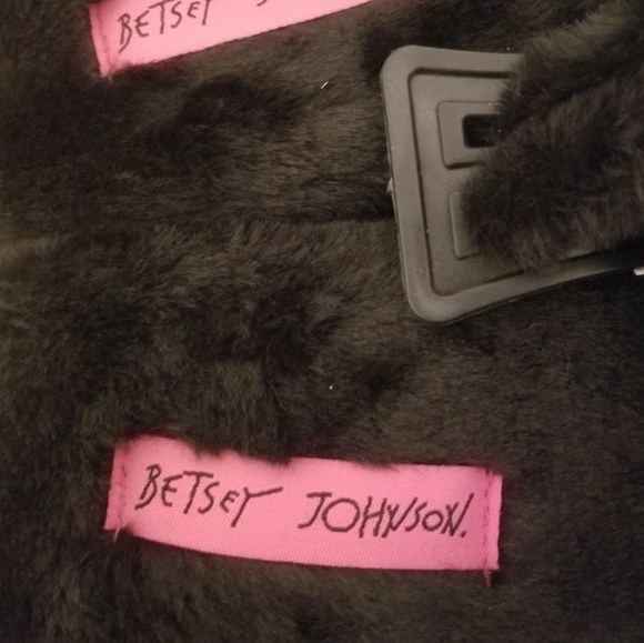 NWT Betsey Johnson Leopard Heart Slippers - Picture 6 of 6